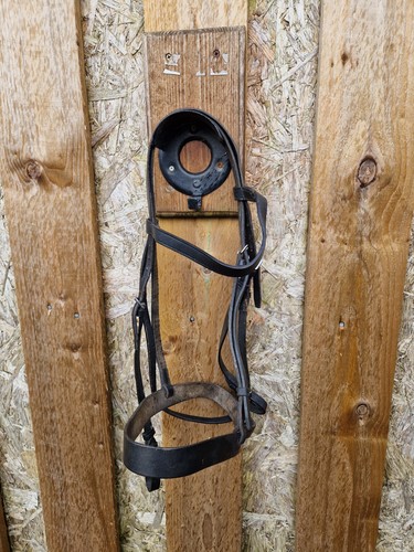 Black full size hunter style - size,