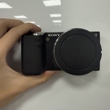 Sony NEX-5 Mirrorless Camera
