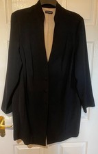 ESSENCE BLACK LONGER JACKET