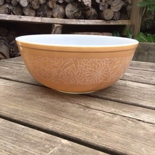 Vintage Retro Pyrex Tan