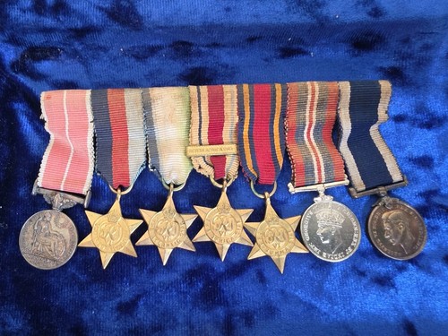 Ww2 royal navy miniature medal - royal,