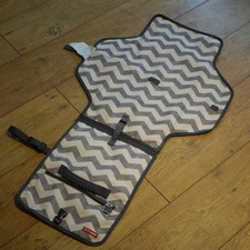 Skip Hop Pronto signature Baby Nappy Changing Mat Bag Station chevron 