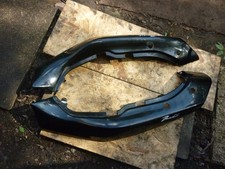 SUZUKI BANDIT 600 (R REG)side panels for spares or repair.