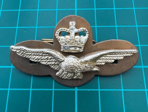 Raf side queens - queens, crown