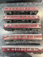 Tri-ang  Hornby Maroon Coach x