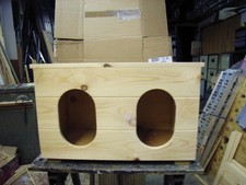 UNIVERSAL HAND MADE CHICKEN  2