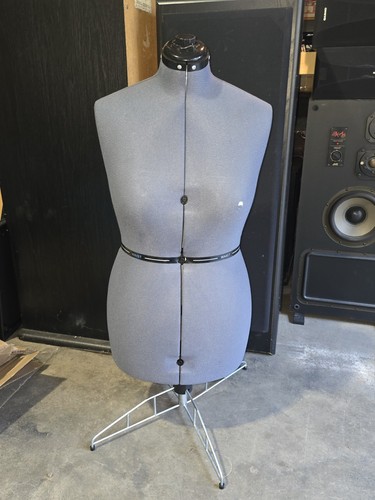 Adjustable sewing mannequin - adjustable,