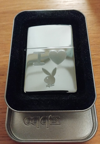 Zippo 250pb 109 - zippo, playboy