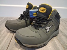 DIADORA D-Brave Hi S3 SRC HRO