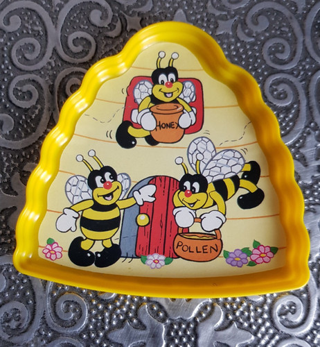 1990 waddingtons bizzy buzzy - 1990's,