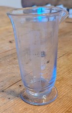 Vintage Apothecary Pharmacist Glass Measuring Jug Drachms Ounces 11.5cm Ht.