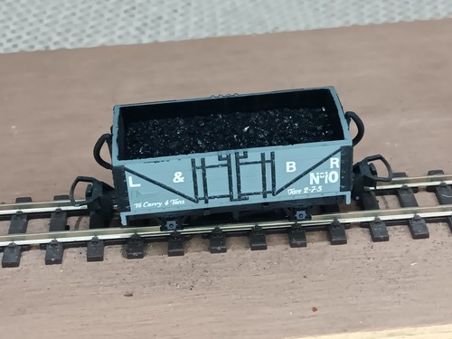 Peco ton wagon - 4, coal
