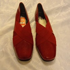 Pavers Women's Size 39 Red  Leather Shoes New Without Box UK Size 6