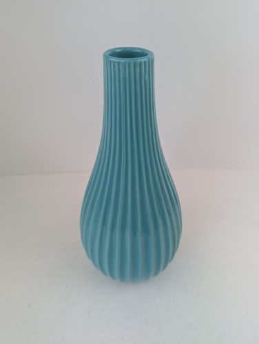 Fluted ceramic ribbed bud - ceramic,