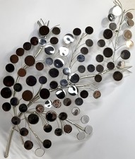 Mirrored Multi Circle Metal