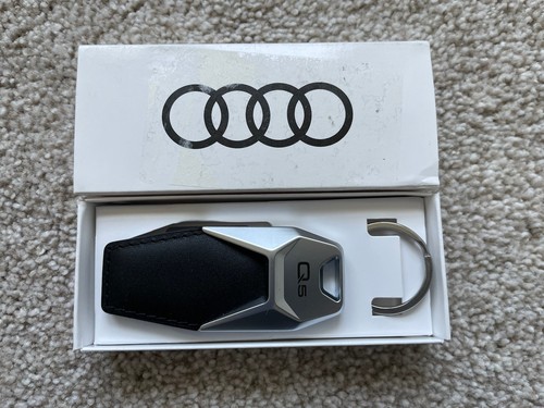 New audi leather keyring - new~,