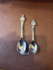 Queen Elizabeth II Pair Of