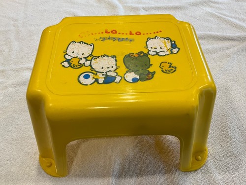 Vintage yellow plastic - vintage,