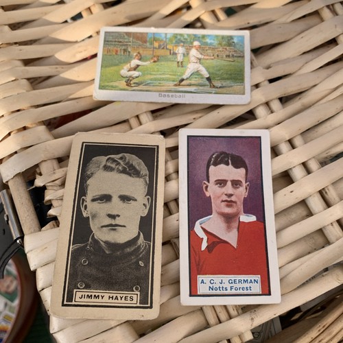 Cigarette cards very old - very,