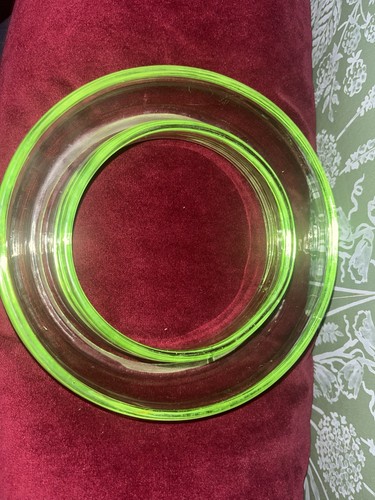 Vintage green glass posy - vintage,