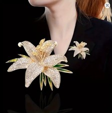 Gold Lily Flower Brooch