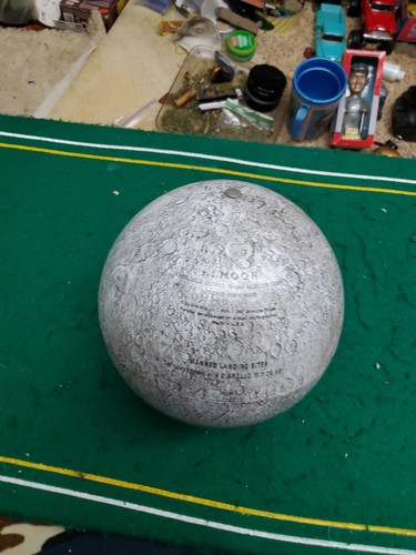 Replogle the moon globe apollo - the,