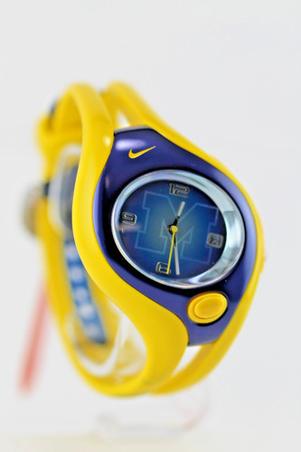 Nike triax swift analog - swift, "analog"