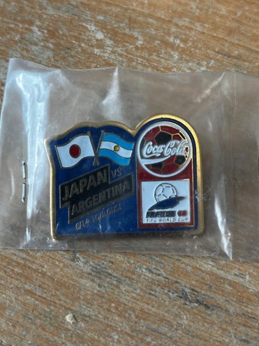 Coca cola pin - fifa, world