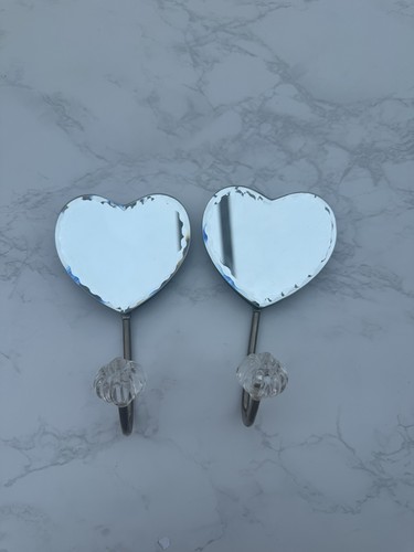 Mirrored heart shaped wall - mirrored,