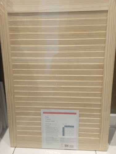 Pine closed louvre door - pine,