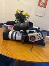 Canon XL2 w/accessories