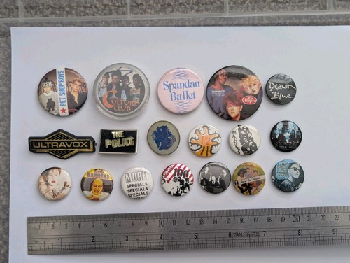 Vintage music pin - vintage, badges