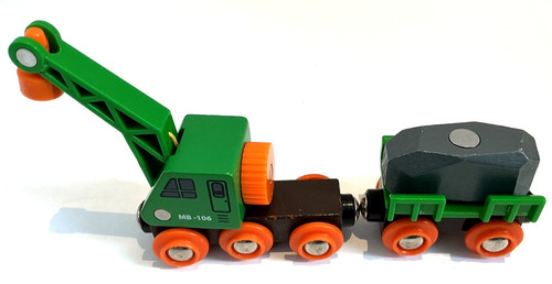 Brio wooden moving cargo crane - moving,