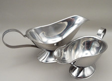 STAINLESS STEEL GRAVY BOAT &