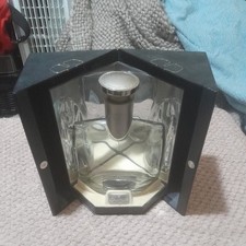 Authentic Empty Camus Extra