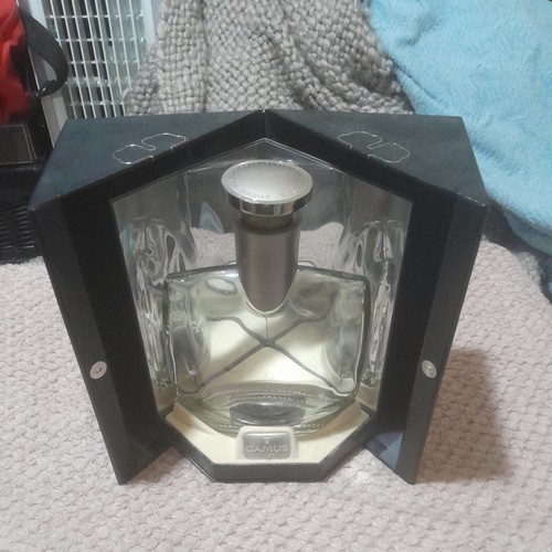 Authentic empty camus - authentic,