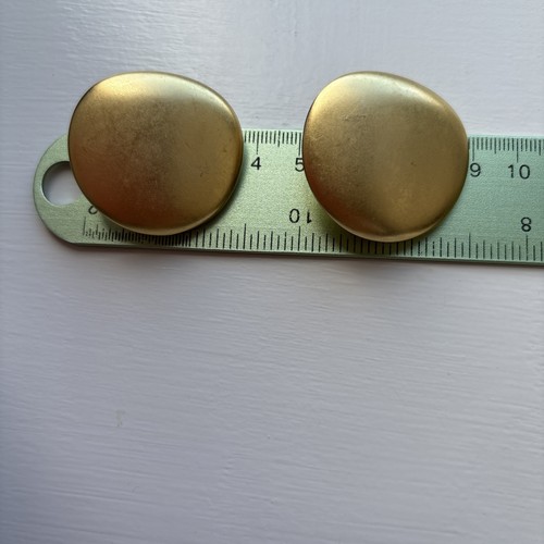 Langani matte gold pebble clip - pebble,