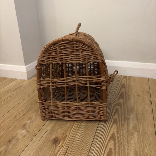 Vintage wicker basket pet - wicker,