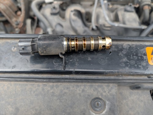 Camshaft adjuster valve - camshaft, fits