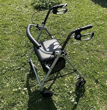 Mobility Walker chair 4 Wheel Seat Days