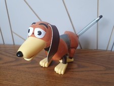 SLINKY DOG character action