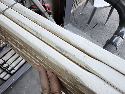 Staircase spindles