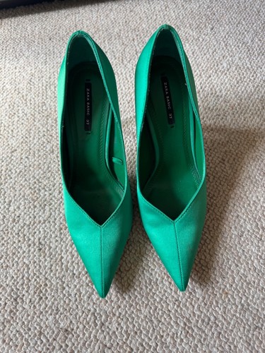 Gorgeous emerald green zara - gorgeous,