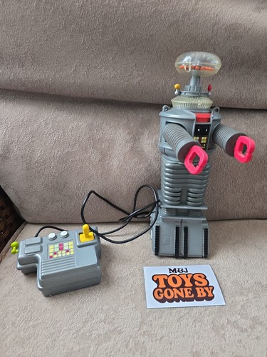 Scarce toy island remote - scarce,