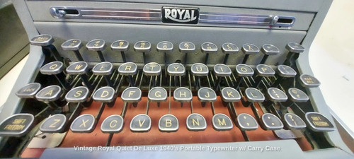 Vintage royal quiet luxe - royal,