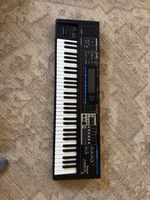 Roland Juno Di Synthesizer in
