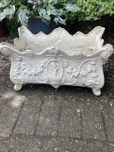 Cast iron planter - iron, least