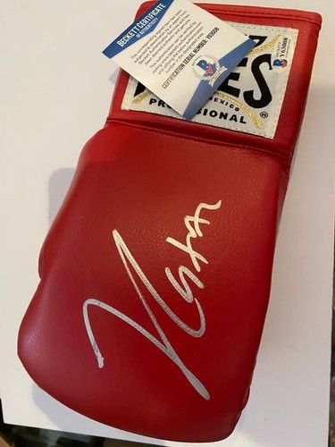 Julio cesar chavez signed red - signed,