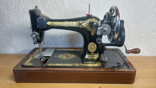 Vintage 1935 singer 128k hand - vintage,