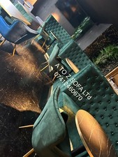 Restaurant booth , Bench